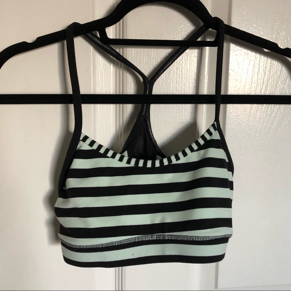 Lululemon Flow Y Bra IV in sea stripe mint moment black in size 6